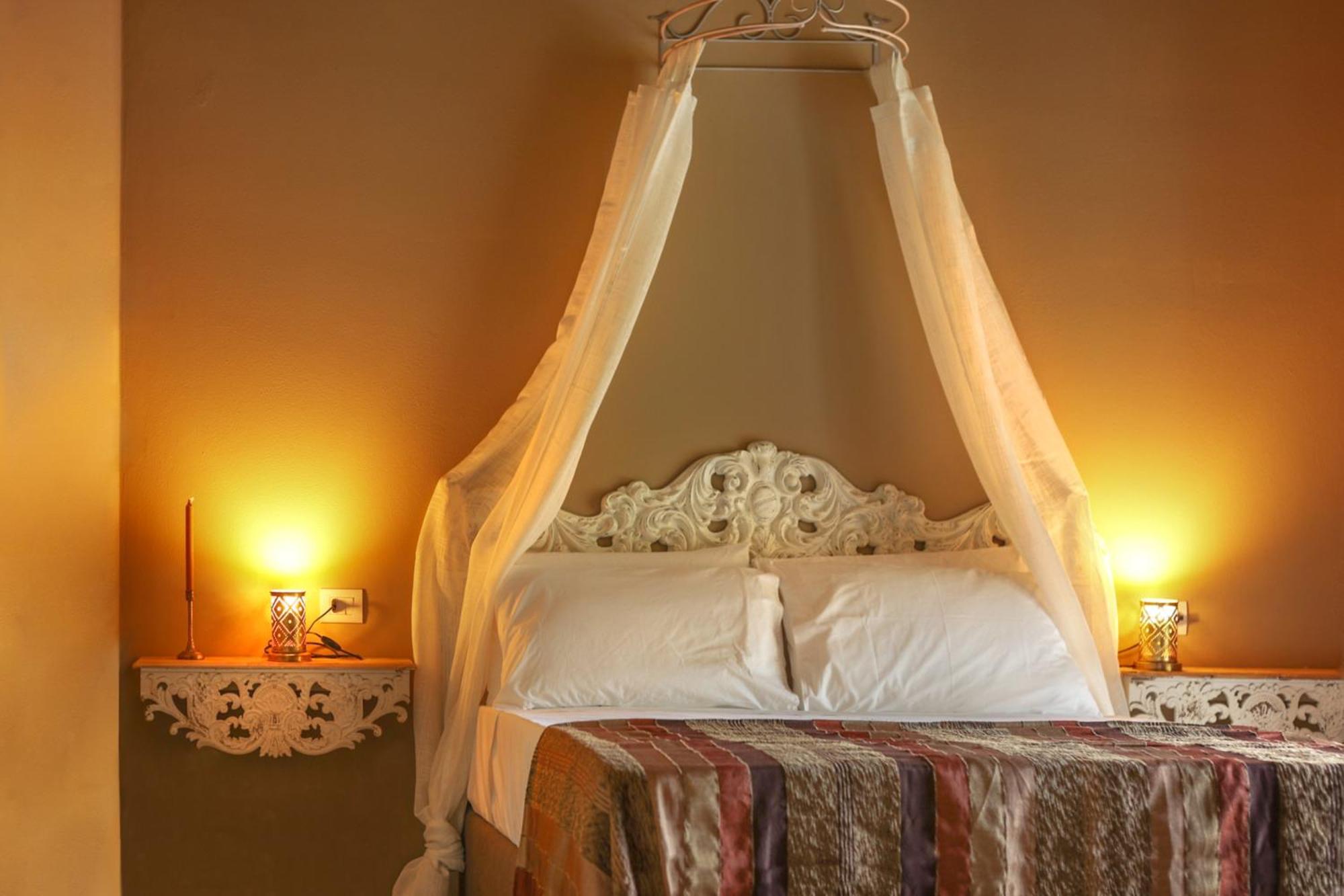 Luce Boutique Hotel Fortunago Exterior photo